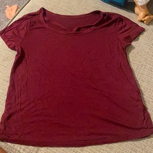 art class size 6/6x maroon shirt
